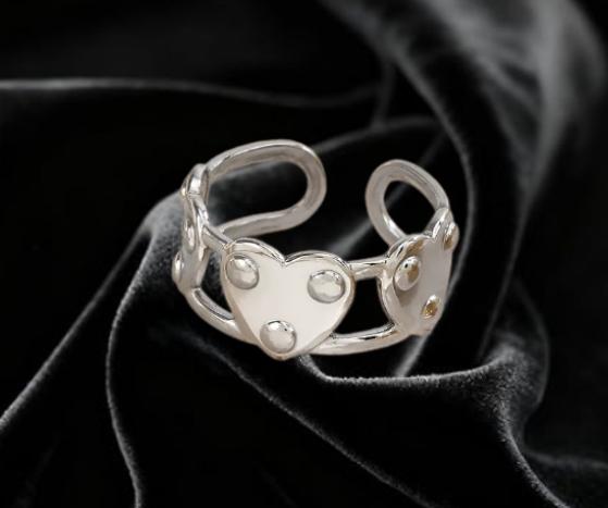 Heartbreaker Ring