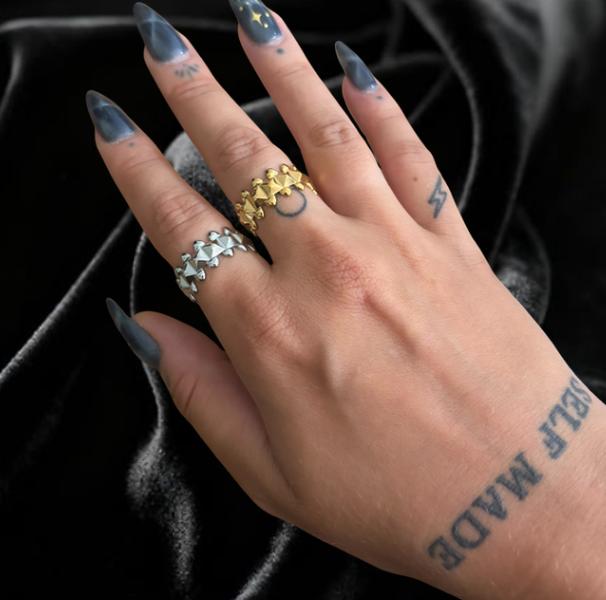 Rivet Ring